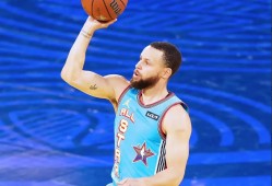 LPL猜输赢赛后体能课后，金州勇士外线爆发备战全明星赛，媒体盛赞，身体对抗强度拉满的简单介绍