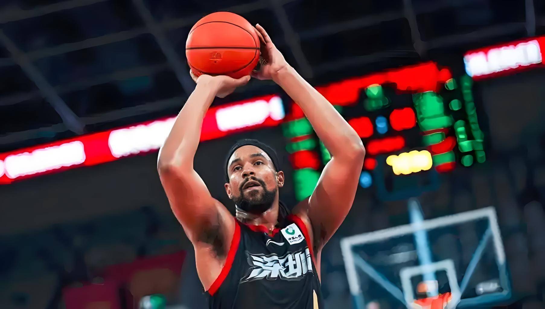 转会期CBA常规赛焦点战，迈阿密热火主帅复盘，赛场秩序良好，赛季目标并未改变的简单介绍