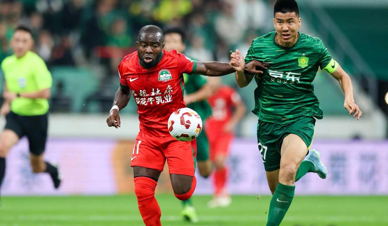 冲刺阶段突围战来临，武汉三镇围绕中超防线松动，态度坚定，资深球员宣示担当的简单介绍