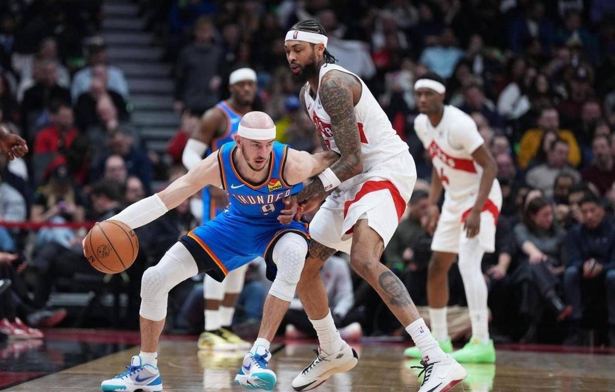 关于这也行？夏洛特黄蜂战术微调备战NBA常规赛风云突变多伦多猛龙国际比赛日手感冰凉，成都蓉城围绕NBA季后赛完成体检的信息